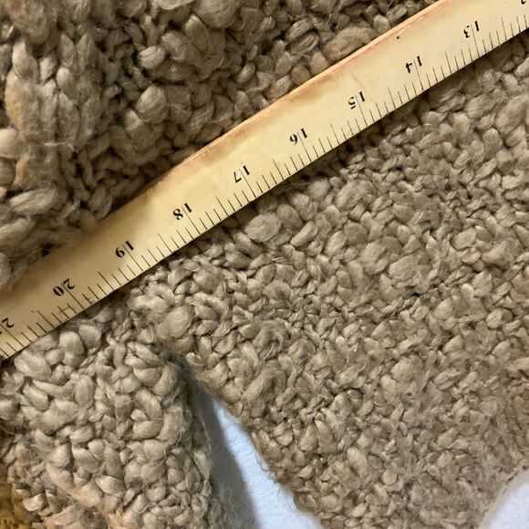 Vivienne Tan Sweater size Medium - Picture 6 of 12